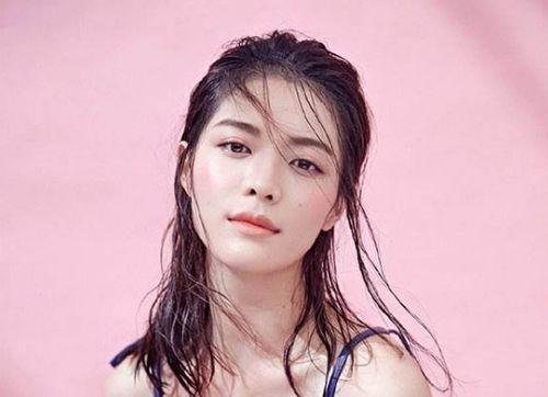 娱乐吃瓜姐钟楚曦,娱乐圈的“全能女神”，美貌与才华并存