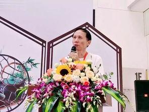 吃瓜娱乐圈小兰花,小兰花吃瓜记