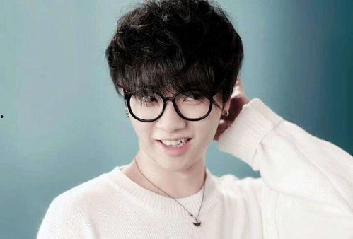 娱乐吃瓜华晨宇是谁,娱乐吃瓜界的风云人物