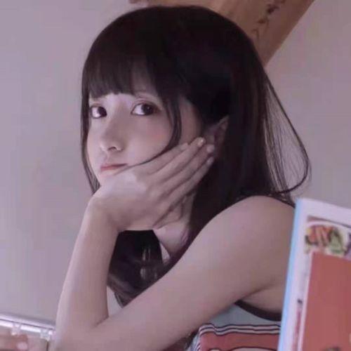 抖音娱乐吃瓜头像女,揭秘娱乐八卦背后的故事”