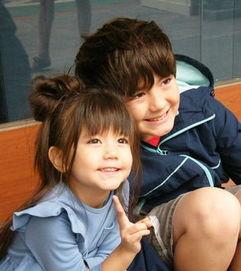 吃瓜娱乐记哥哥和妹妹,吃瓜娱乐记中的温馨互动